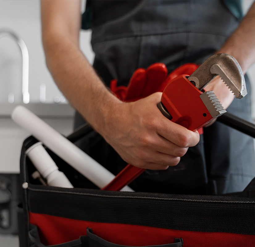 כלי עבודה של אינסטלטור